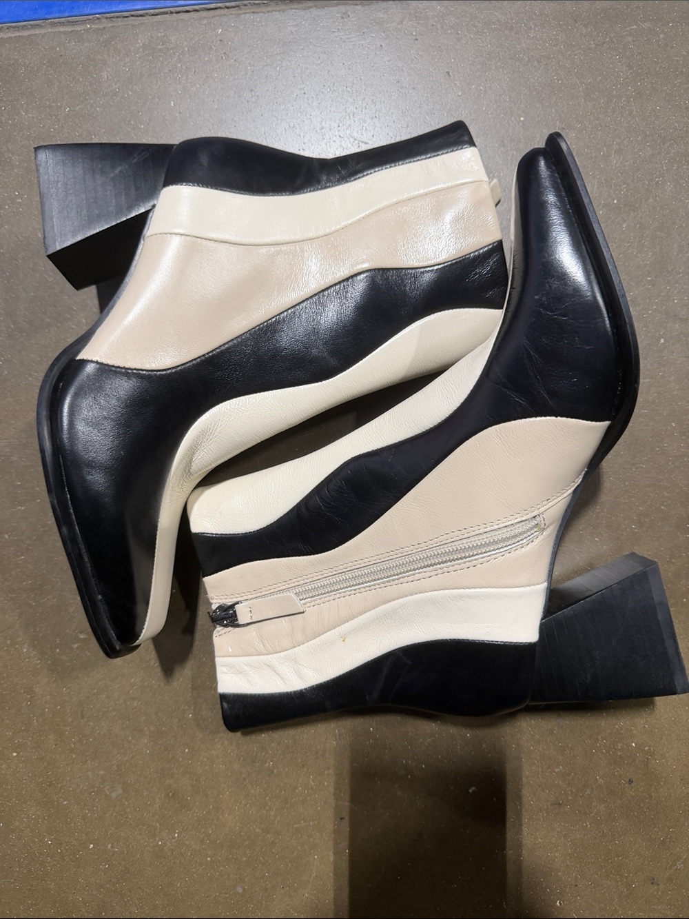 the Gianni Bini Holy Grail wavy colorblock block ankle boot 6.5 NWOT